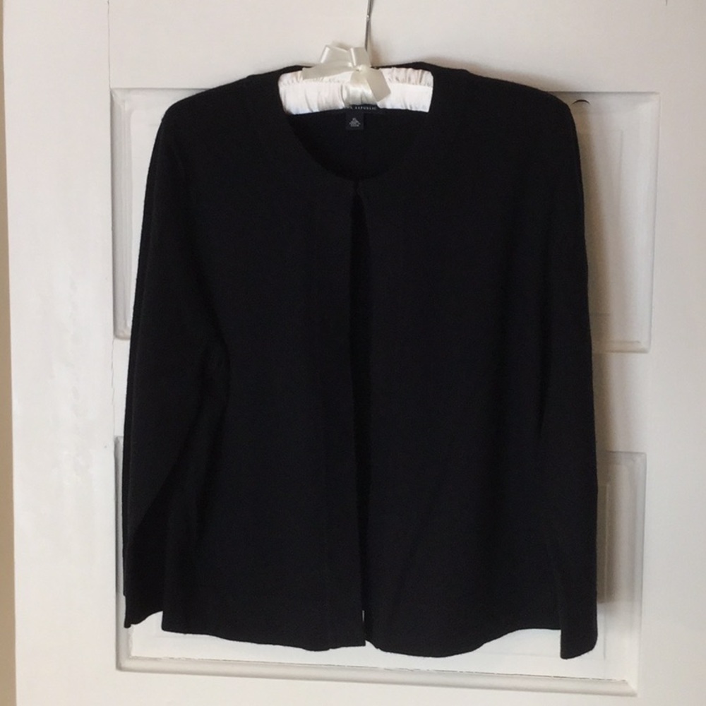 Gorgeous Black Banana Republic Cardigan
